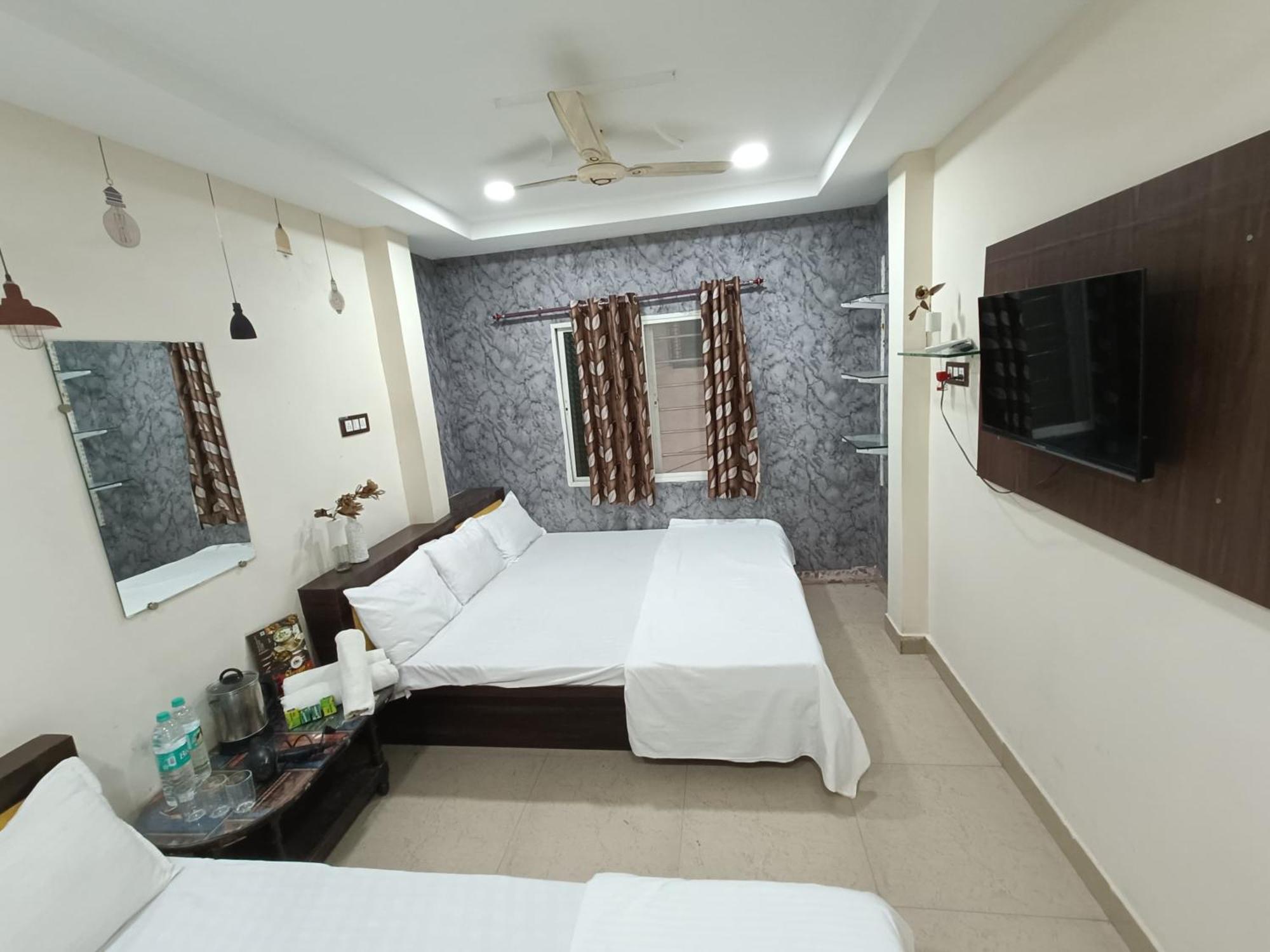 Treebo Yatri Grah Kshipra T Hotel Уджайн Екстериор снимка